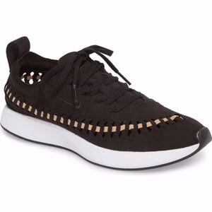 Nike Dualtone Racer Woven Sneaker